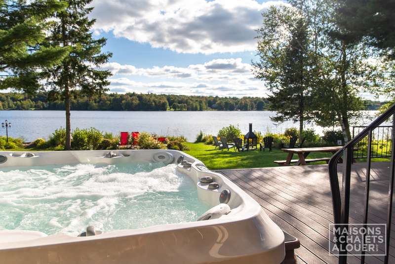 Chalet à louer au bord de l'eau